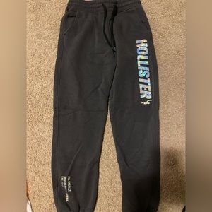 Hollister joggers